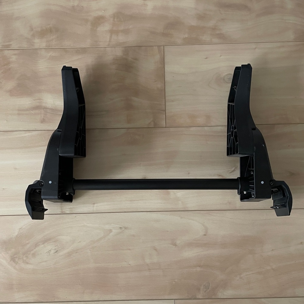 Kids Black Universal Car Seat Adapter Bar